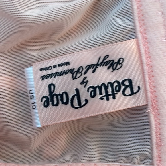 NWOT Bettie Page x playful promises satin bra and garter belt retro size 14 10 L - Picture 11 of 12